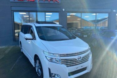 2011 Nissan Elgrand 2.5 Auto Highway star 8 seats Image