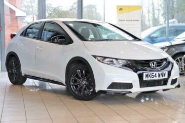 2014 64 HONDA CIVIC 1.8 I-VTEC BLACK EDITION 5D 140 BHP PETROL AUTOMATIC Image