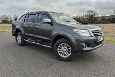 2015 65 Toyota Hi-Lux 3.0D-4D Invincible - NO VAT Image