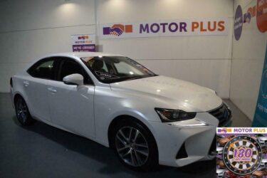 2019 69 LEXUS IS 2.5 300H 4D 220 BHP Image