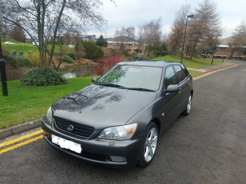 Lexus Is200 Sportcross Image