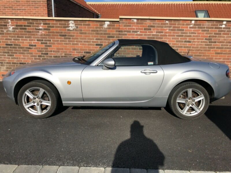 Mazda MX-5 1.8 2008 Silver only 28k miles - 1 owner from new - MOT to end April Image