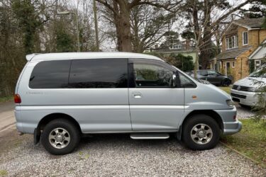 Mitsubishi Delica L400 3.0 litre V6 Chamonix 2004 Image