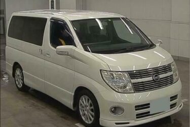 Nissan Elgrand 2.5 Highway Star 2010 - 4WD - Full Leather - High Grade - awaitin Image