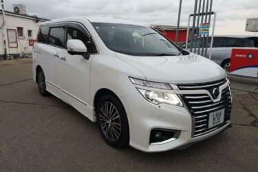 NISSAN ELGRAND E52 HIGHWAY STAR 3.5 PETROL 2014(14) BIMTA VERIFIED MILEAGE Image