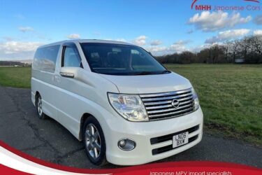 Nissan Elgrand Highway Star MPV Petrol 2WD 3.5L Automatic 8 seats Image