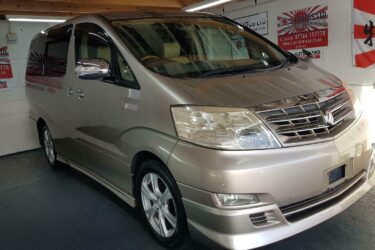 Toyota Alphard 2.4 gold petrol automatic 8 seater sunroofs japanese import 2007 Image