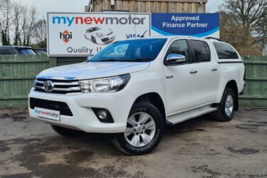 Toyota Hilux 2.4 D-4D Icon Double Cab Pickup 4WD EU6 4dr (3.5t) Pickup Diesel Ma Image