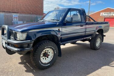 TOYOTA HILUX 2.4D MK3 4WD PICKUP Image