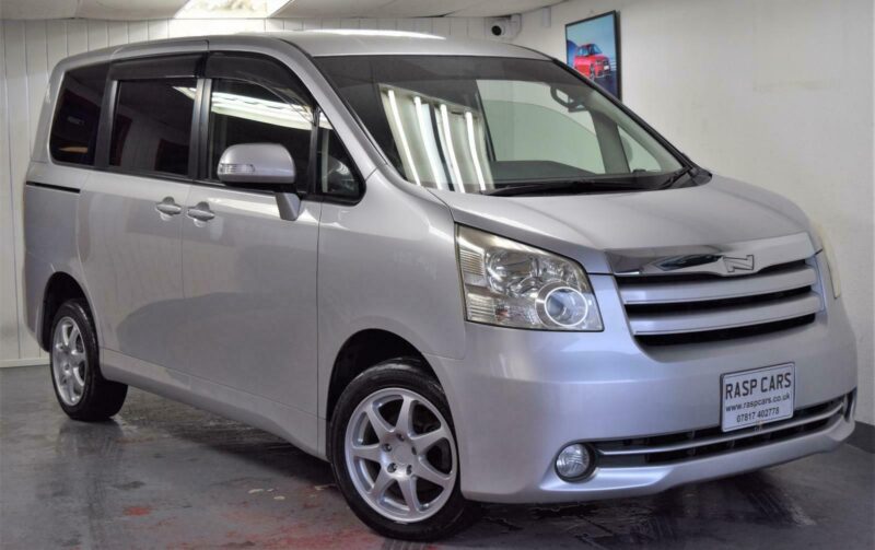 Toyota Voxy Noah 2.0 Automatic - 5 Seater Mini Camper - Van - RARE 4WD Model Image