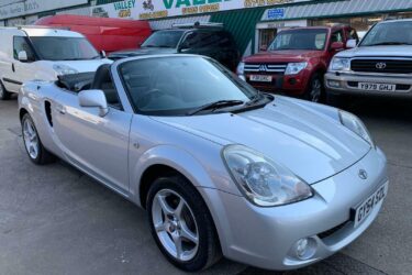 2004 54 Toyota MR2 ROADSTER CONVERTIBLE 1.8 VVTI 6-SPEED' ONLY 29K MILES & FSH Image