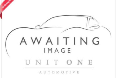 2015 Lexus IS 300 Executive Edition Saloon HYBRID Automatic Image