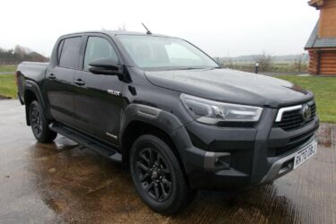 2020 (70) TOYOTA HILUX INVINCIBLE X D-4D 4WD DCB 2.8 DIESEL 6 SPEED MANUAL Image