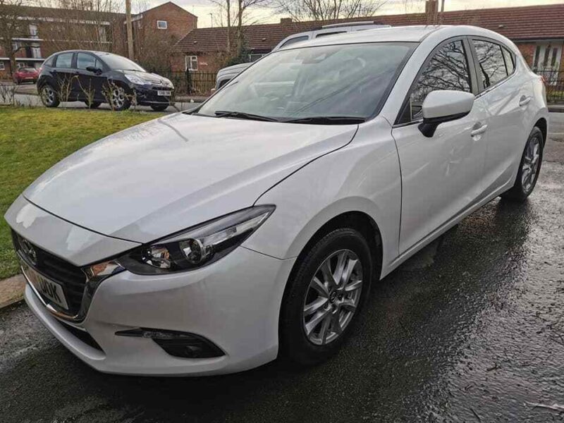 Mazda 3 Hatchback SkyActiv-G 120ps SE-L Nav 5d Image