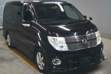 NISSAN ELGRAND 3.5 HIGHWAY STAR AUTO * 8 SEATER * TWIN POWER DOORS * 4X4 Image