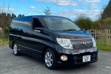NISSAN ELGRAND 3.5 HIGHWAY STAR SERIES 3 *FRESH IMPORT + FULL BLACK LEATHER* Image