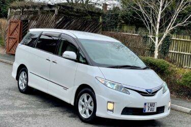 Toyota Estima 2.4 Hybrid 7 Seater -Pearl White-Ulez Exempt-Fresh Import 2010 Image