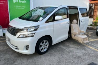 Toyota Vellfire/ alphard Image