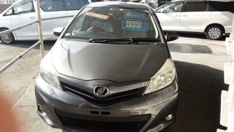 Toyota VITZ Image