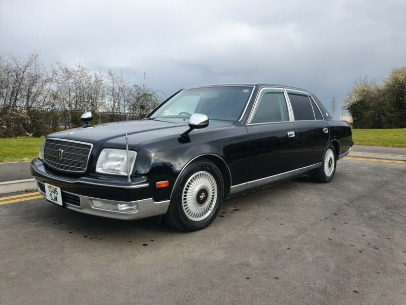 2006 Toyota Century 5.0 V12 Image