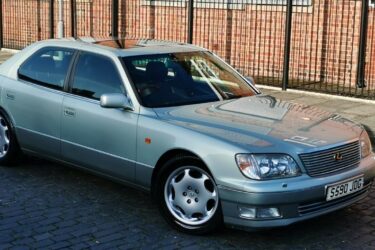 Lexus LS400 4.0 Dynamic Handling Pack DHP 1 Former Keeper 23 Services Image