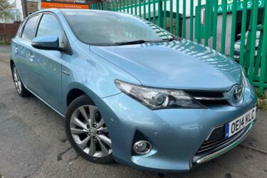 TOYOTA MAIN DEALERSHIP SERVICE HISTORY//1 LADY OWNER FROM NEW Image
