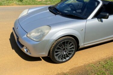 Toyota MR2 Roadster Image