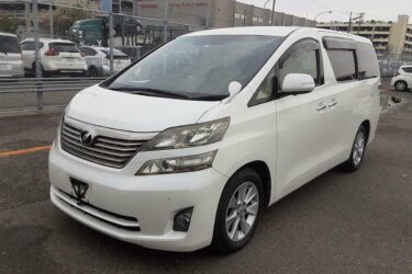 Toyota vellfire / alphard 2.4 petrol Auction grade 4.5 bimta dealer arrives JUNE Image