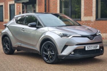 2017 Toyota C-HR 1.8 Hybrid Dynamic 5dr CVT HATCHBACK Petrol/Electric Hybrid Aut Image