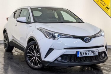 2017 TOYOTA C-HR EXCEL HYBRID AUTOMATIC SAT NAV REVERSING CAMERA SERVICE HISTORY Image