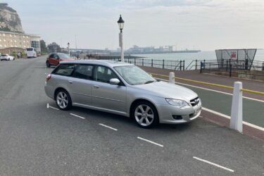 Subaru Legacy, 73K miles, 2 owners, Full Service History Image