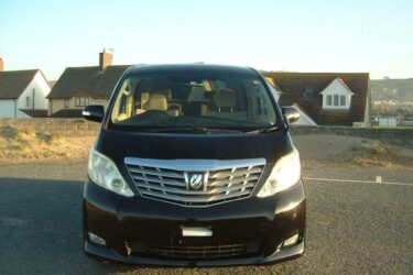 TOYOTA ALPHARD. Image