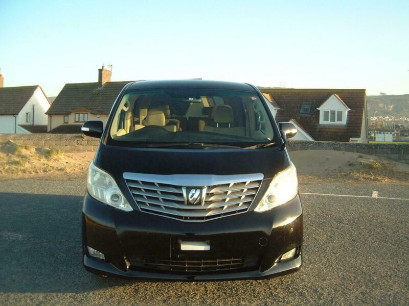 TOYOTA ALPHARD. Image