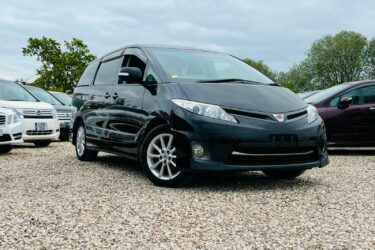 TOYOTA ESTIMA AERAS 2.4 AUTO 2009 FACELIFT FRESH IMPORT 7 SEATER MPV ULEZ EXEMPT Image
