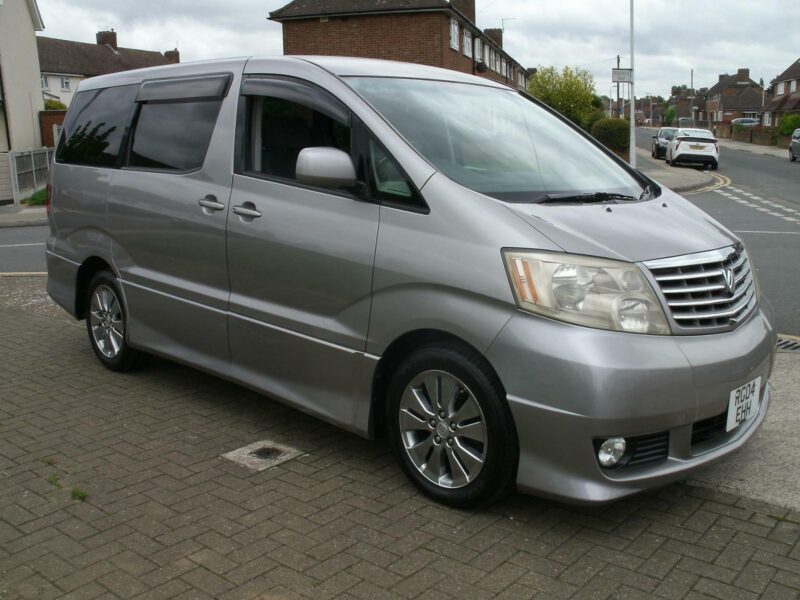2004 TOYOTA ALPHARD 2.4 PETROL AUTOMATIC 8 SEATER Image