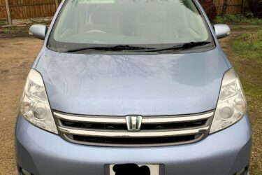 2008 Toyota Isis 2.0 with mobility seat Image