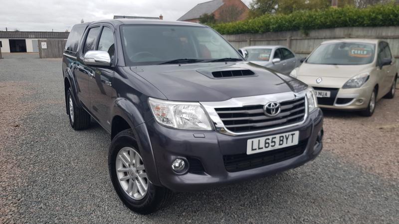 2015 Toyota Hilux 3.0 Invincible D-4D Lovely clean truck Manual Pickup Diesel Ma Image