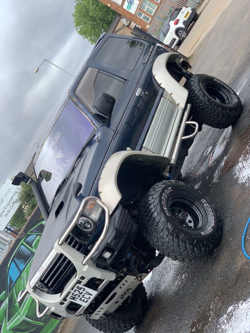 Mitsubishi Pajero 2.8 Image