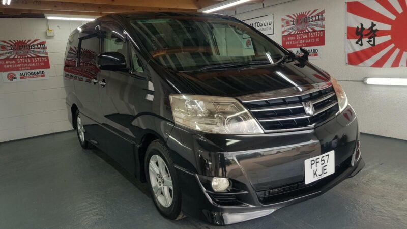 Toyota alphard 2.4 automatic black corrosion free fresh japanese import 2007 Image