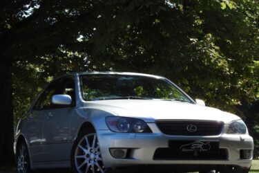 2004 54 LEXUS IS 2.0 200 SE 4D 153 BHP Image