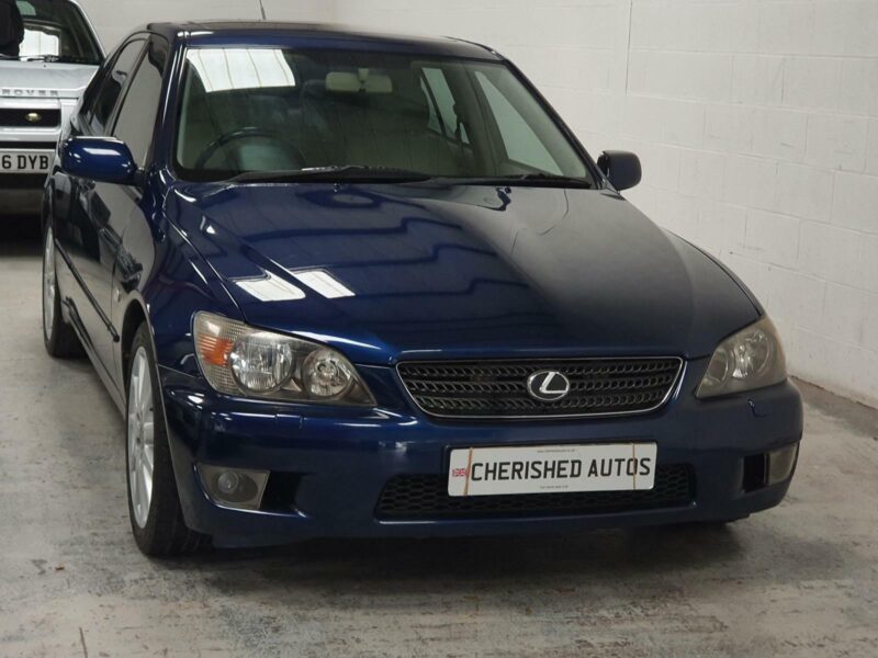 LEXUS IS 200 2.0 SE 4DR* 35,000 GENUINE MILES* AUTOMATIC* Image