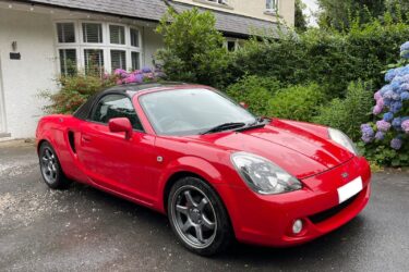 Toyota MR2 Roadster VVTI [hard top, heated leather seats, luggage rack] Image