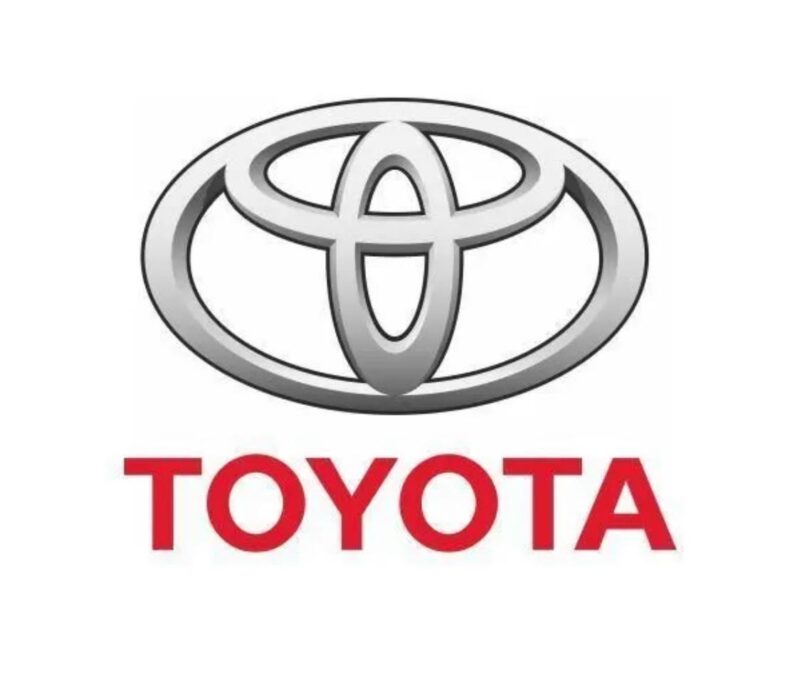 TOYOTA URBAN CRUISER 1.4D-4D DIESEL 4WD 68K FSH AIR CON NAV LADY OWNER NEW MOT Image