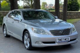 2007 LEXUS LS460 V8. ONLY 66,000 MILES! SILVER
