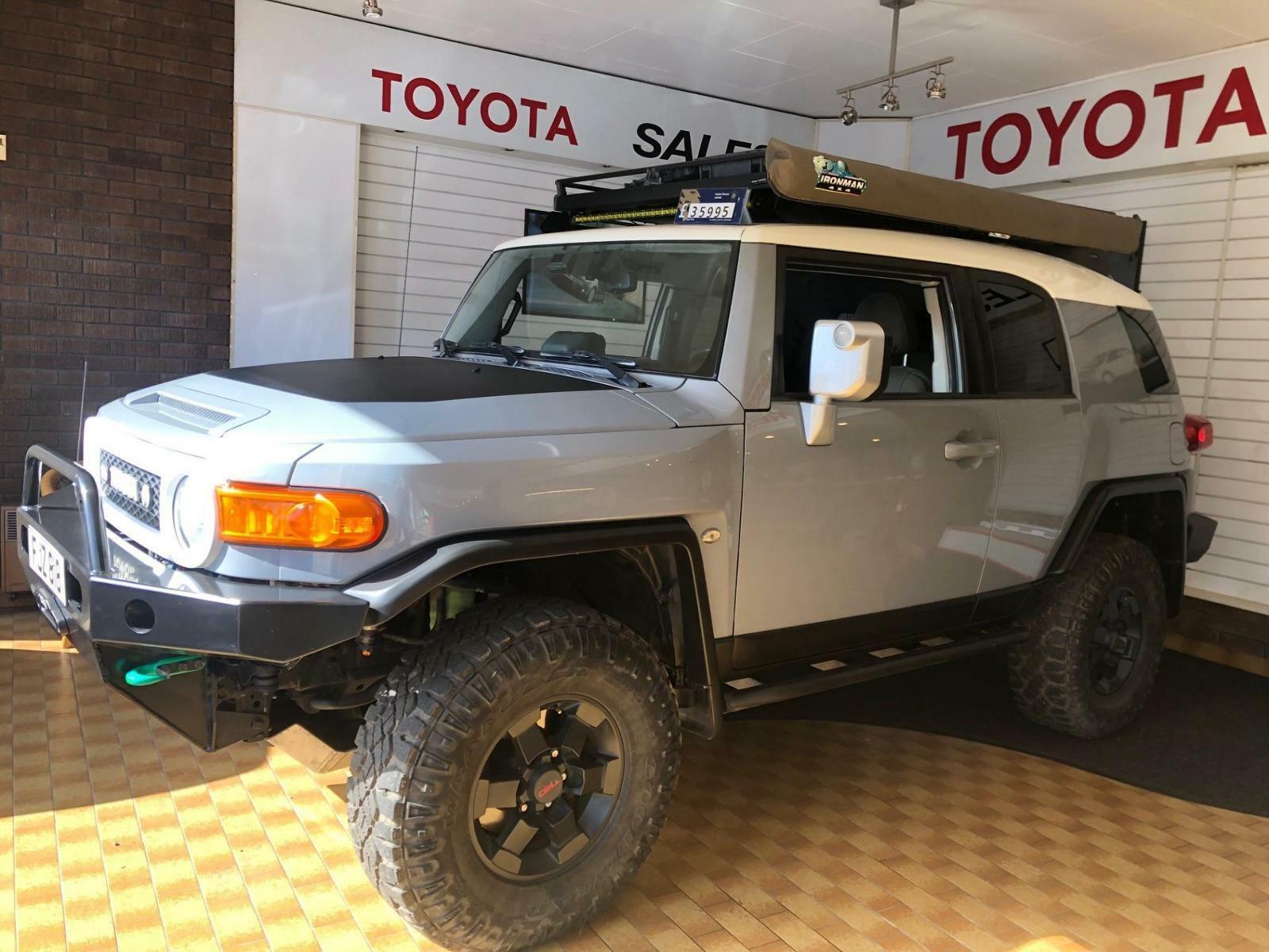 2014 Toyota FJ Cruiser A TRAC 4.0 Petrol Automatic For Sale (2014) for