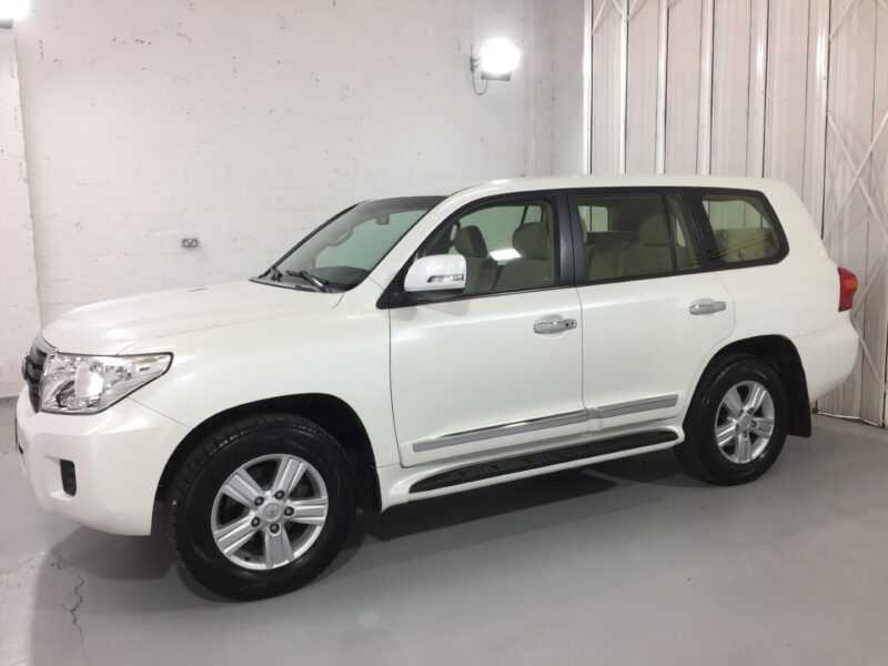 4X4, 1 OWNER, PETROL, CLIMATE, FSH TOYOTA, VERY LOW DISTANCE. LEFT HAND DRIVE Image