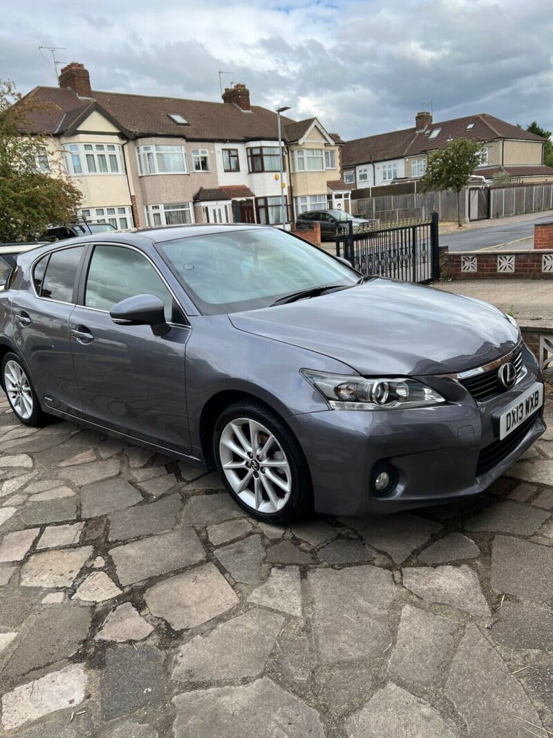 LEXUS CT200h Advance 2013 FULL LEXUS WARRANTY Image