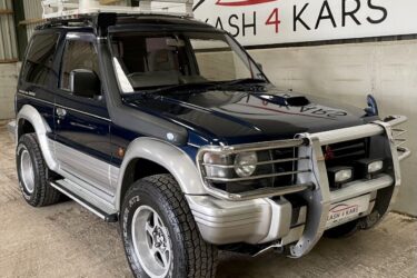 RARE 1995 MITSUBISHI PAJERO 2.8 TD AUTO SWB ONLY 99K MILES 2 OWNERS JDM 4X4 4WD Image