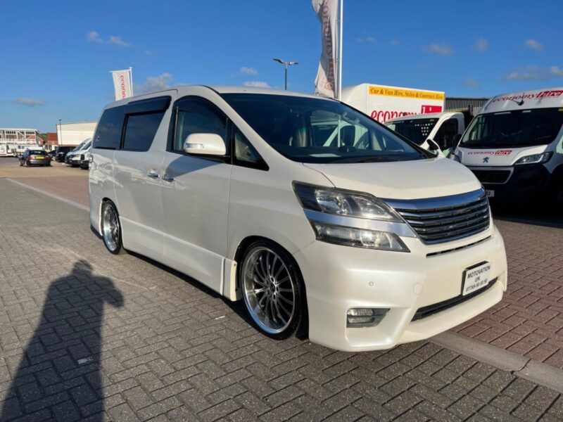 STUNNING 2011 TOYOTA VELLFIRE 2.4 AUTOMATIC Image