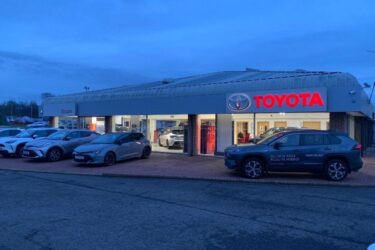 Toyota C-HR Dynamic 1.2T CVT Auto 5dr AWD [Leather] Petrol Image